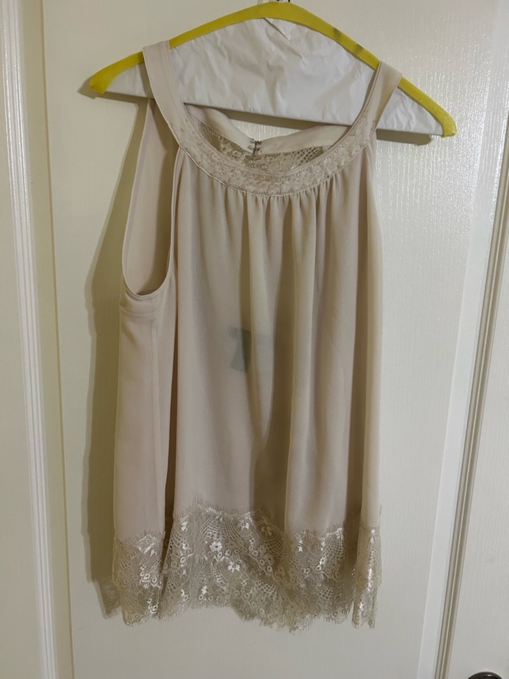 White House Black Market Cream Lace-Trim Sleeveless Camisole Medium